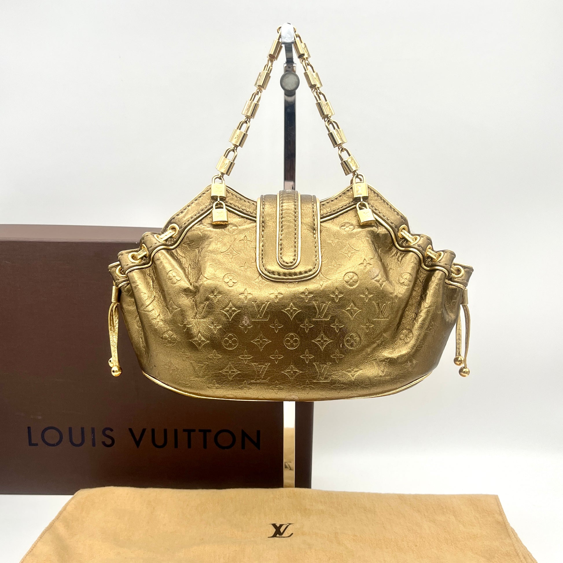 Louis Vuitton Theda PM