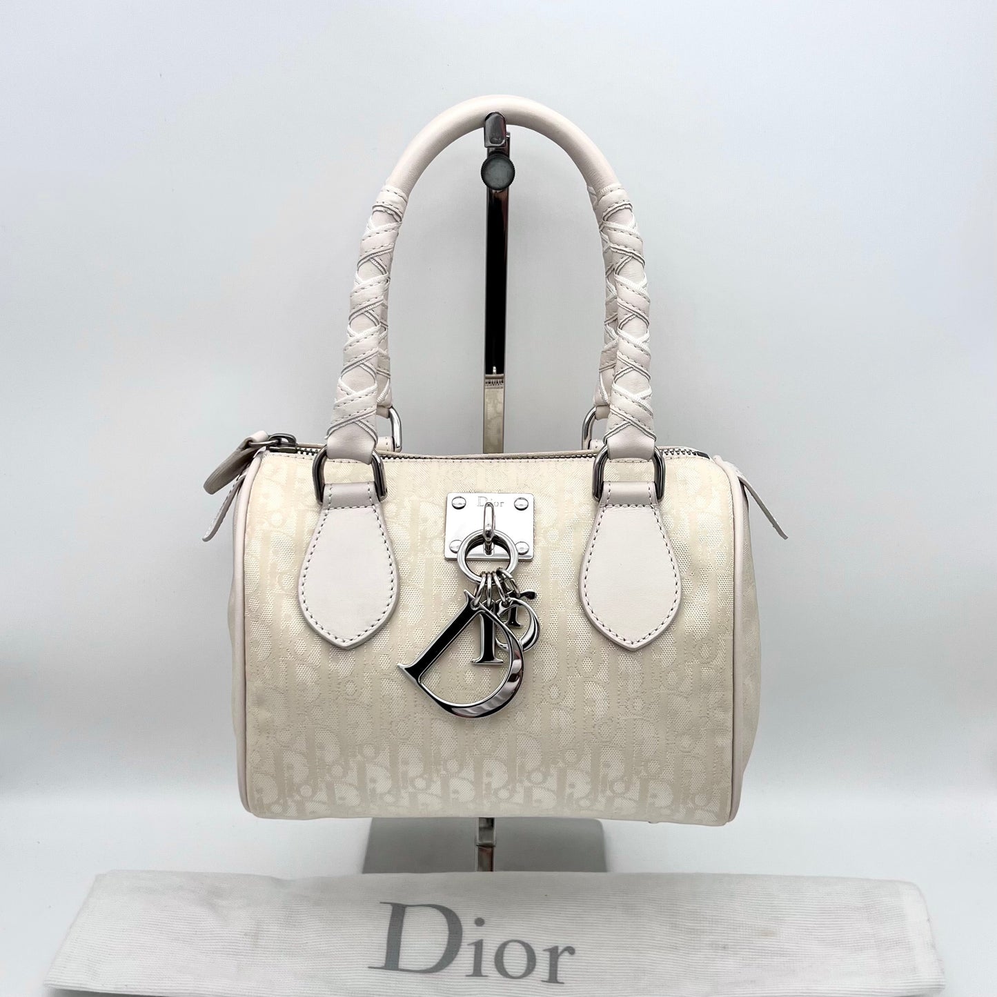 AUTH Pre-owned CHRISTIAN DIOR ﾄﾛｯﾀｰ ﾚﾃﾞｨﾃﾞｨｵｰﾙ ﾐﾆﾎﾞｽﾄﾝﾊﾝﾄﾞﾊﾞｯｸﾞ ﾎﾜｲﾄ