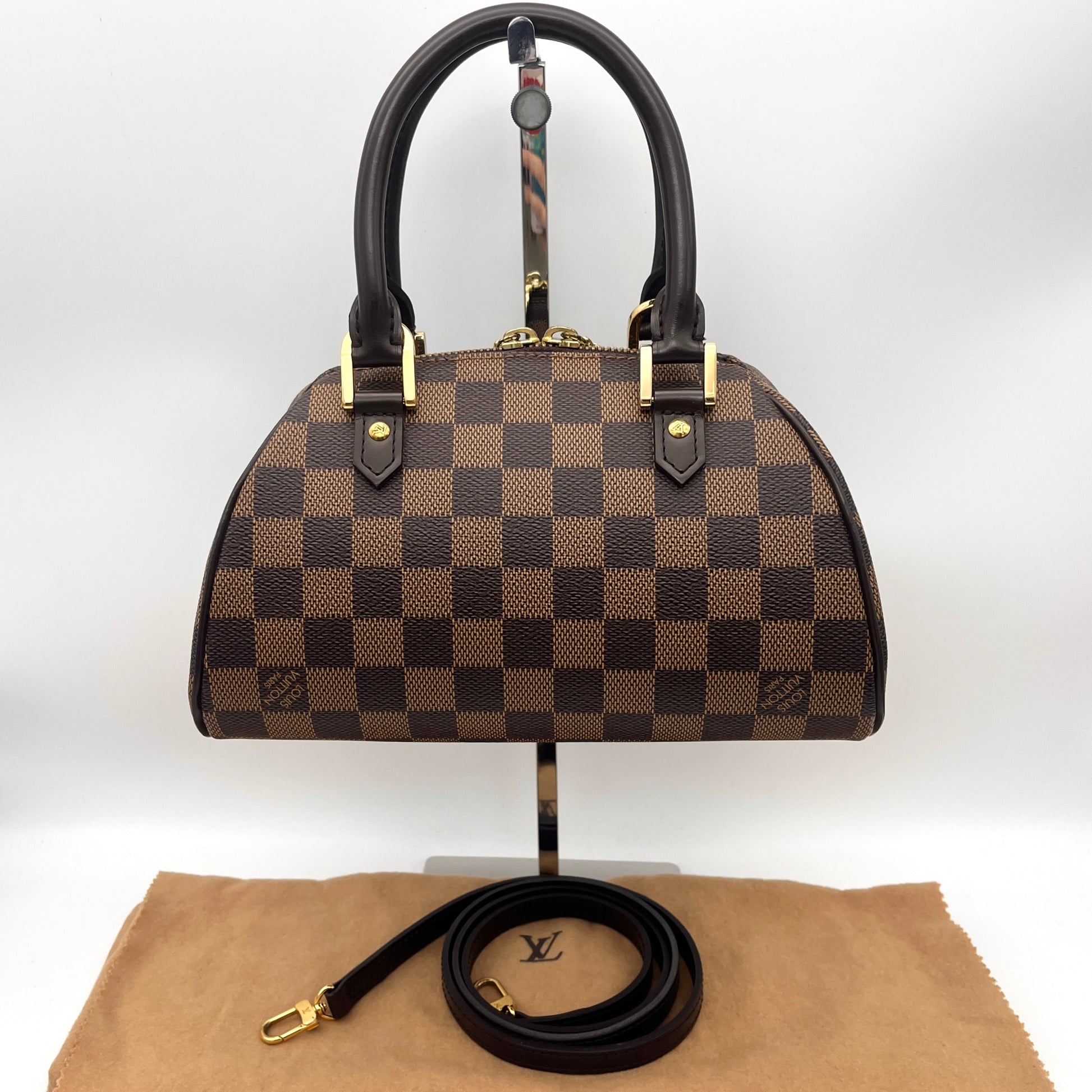 AUTH Pre-owned LOUIS VUITTON Damier Truth Makeup N51982 – Afar Vintage