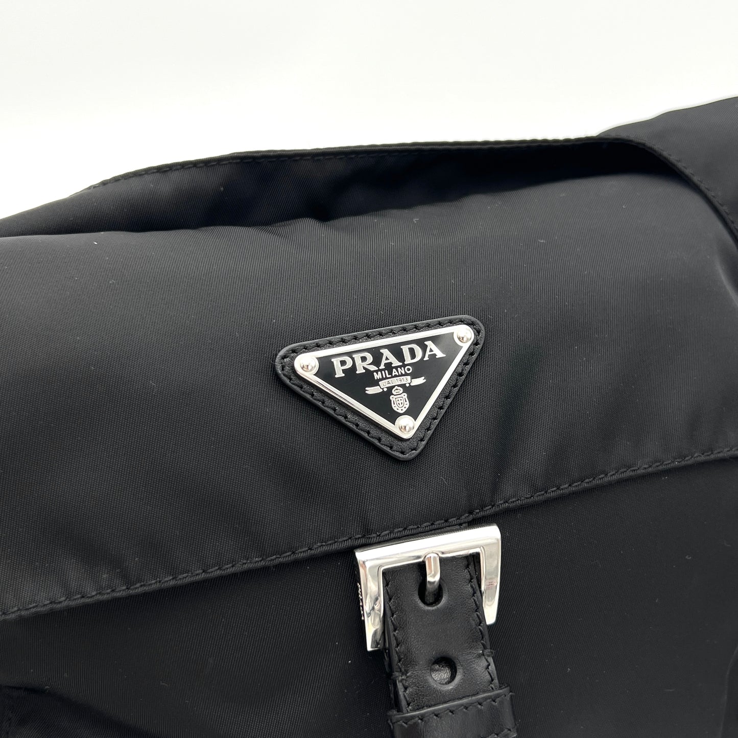 RARE☆☆AUTH Pre-owned PRADA ｸﾛｽﾎﾞﾃﾞｨ ｼｮﾙﾀﾞｰﾊﾞｯｸﾞ ﾌﾞﾗｯｸ ﾅｲﾛﾝ