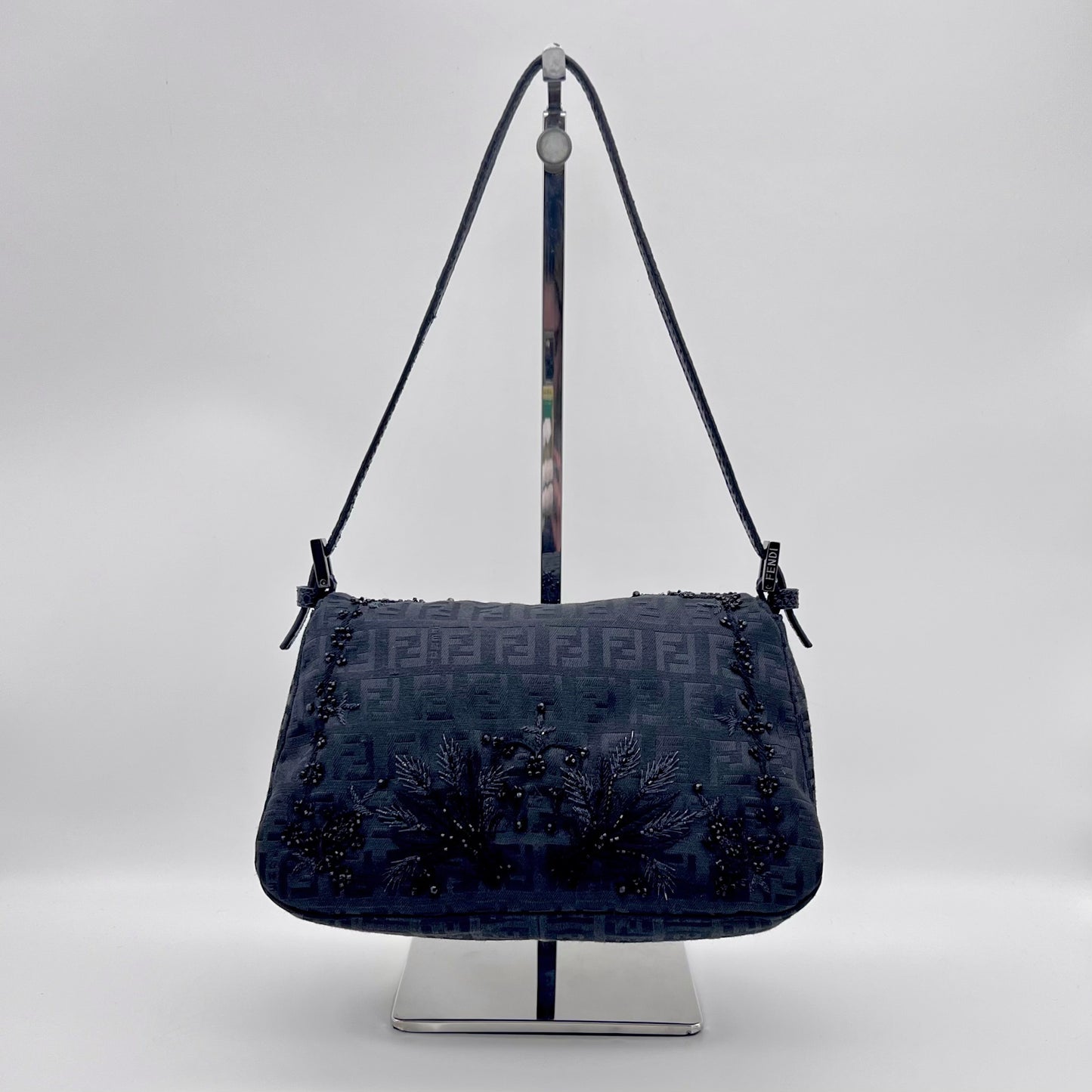 RARE☆☆☆☆AUTH Pre-owned FENDI Sukino bead embroidery mini mamma bag lizard skin leather - Black