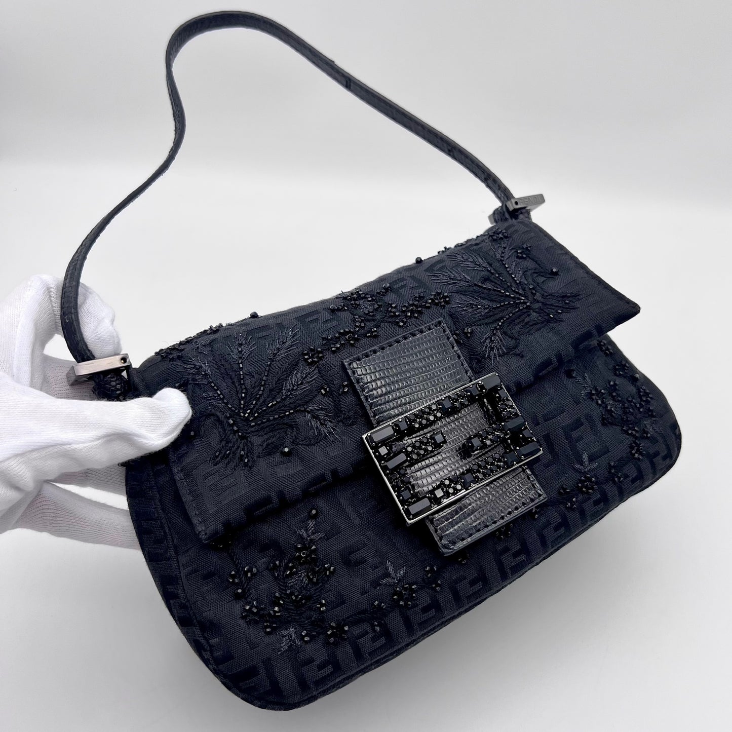 RARE☆☆☆☆AUTH Pre-owned FENDI Sukino bead embroidery mini mamma bag lizard skin leather - Black