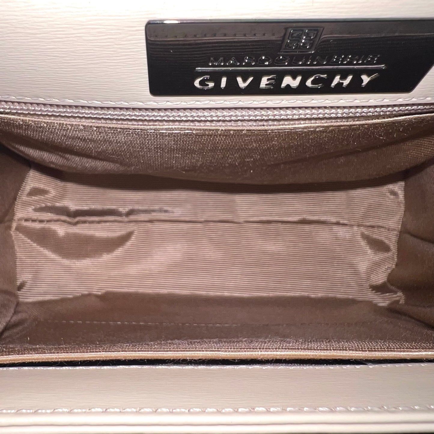 AUTH Pre-owned GIVENCHY 360 degree turnlock Kelly type 2way hand bag beige