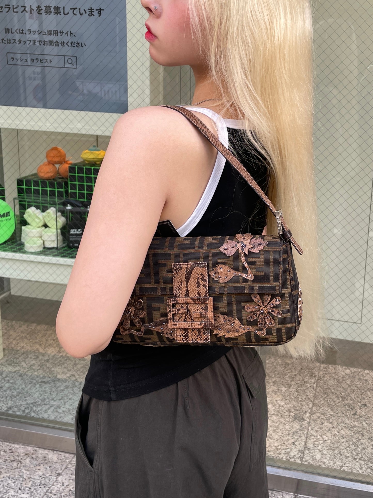 RARE☆☆☆☆☆☆FENDI Sukka 蜥蜴皮 x 珠子刺绣妈妈包 PM