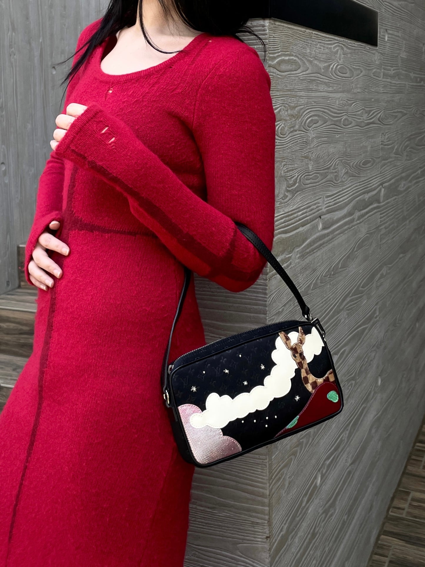 RARE☆☆☆LOUIS VUITTON Monogram Satin Pochette Conte de Fées &amp; Animal Shoulder Bag M92275