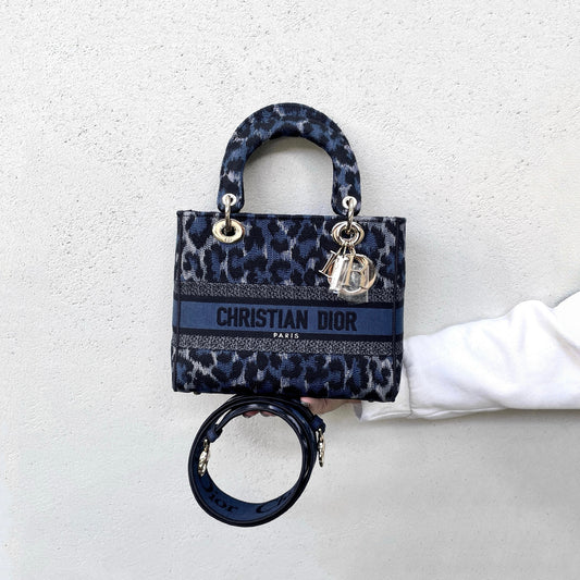 CHRISTIAN DIOR Lady D-Lite Bag MM/Strap included/Regular price: 765,000JPY