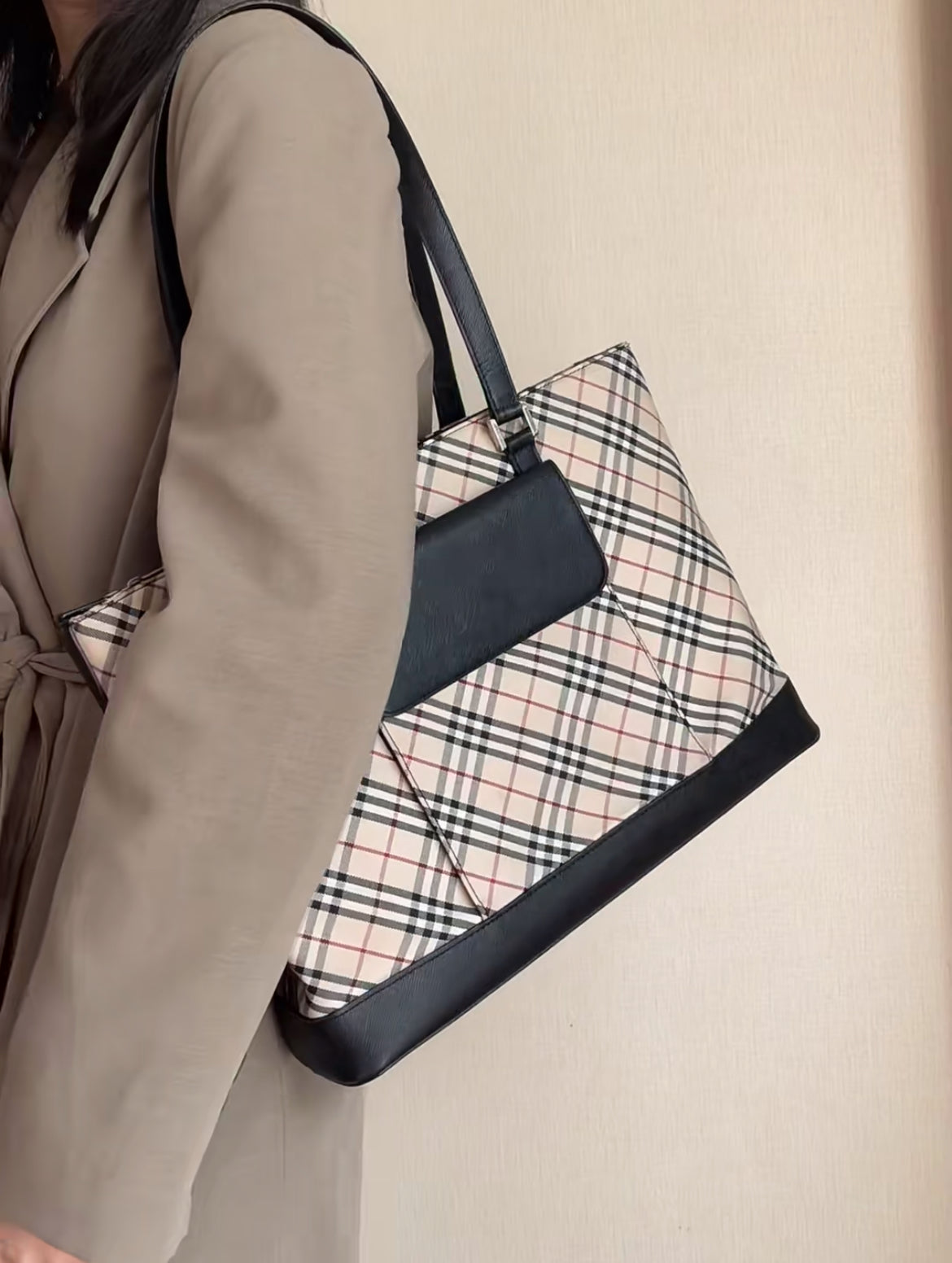 BURBERRY Checkered Shoulder Tote Bag Canvas/Leather Beige/Black