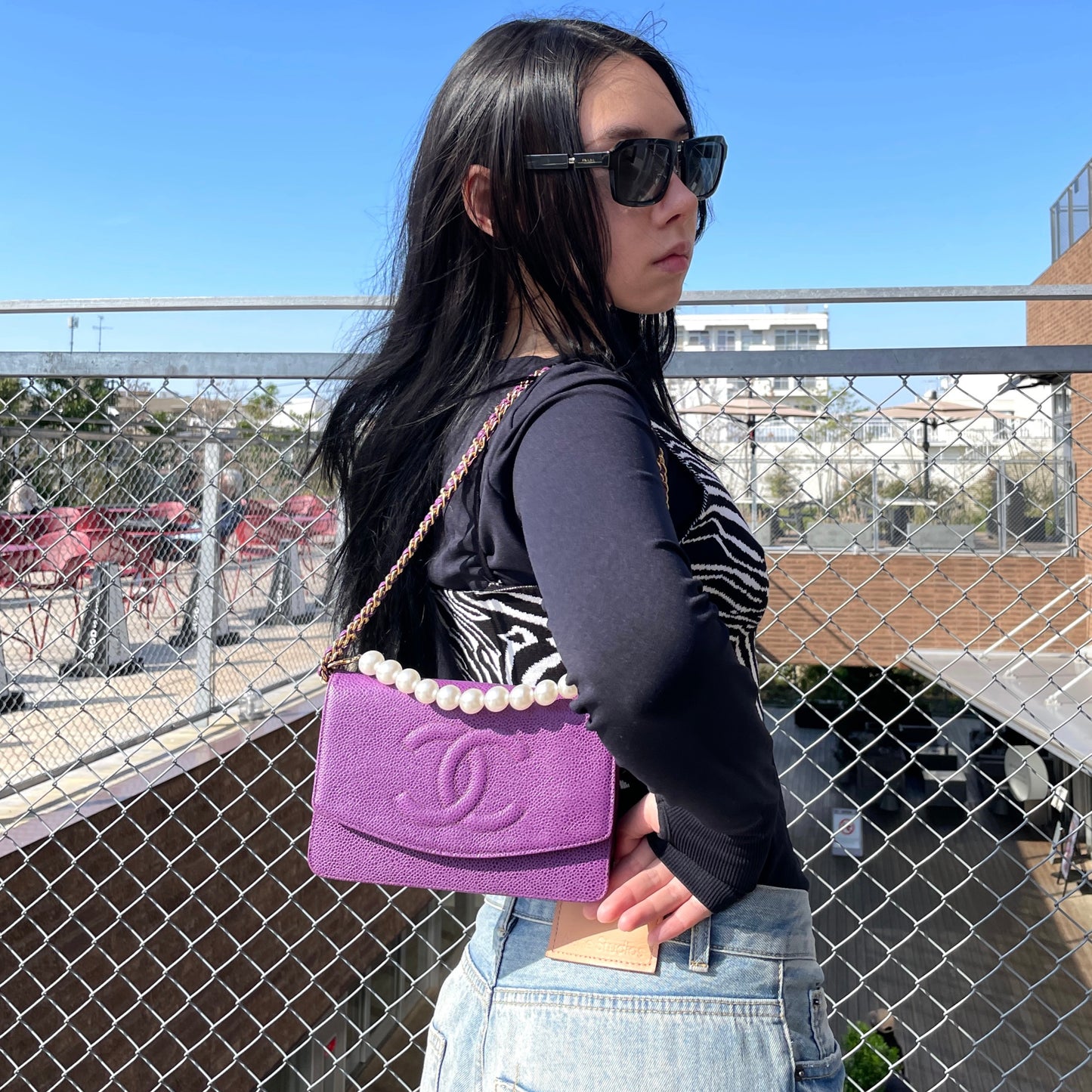 RARE☆☆☆CHANEL 2000 Jumbo CC Logo Caviar Skin Wallet On Chain Shoulder Flap Pouch Purple &amp; Gold