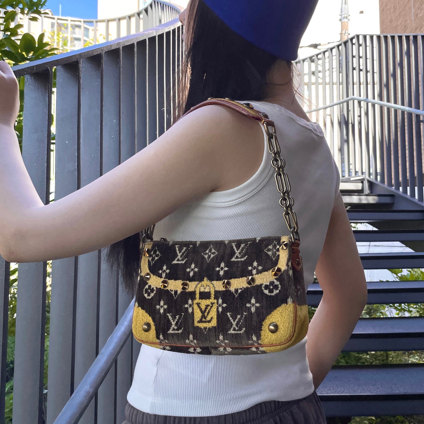RARE☆☆☆LOUIS VUITTON 2004 Autumn/Winter Collection Trompouille Pochette Accessory M92710