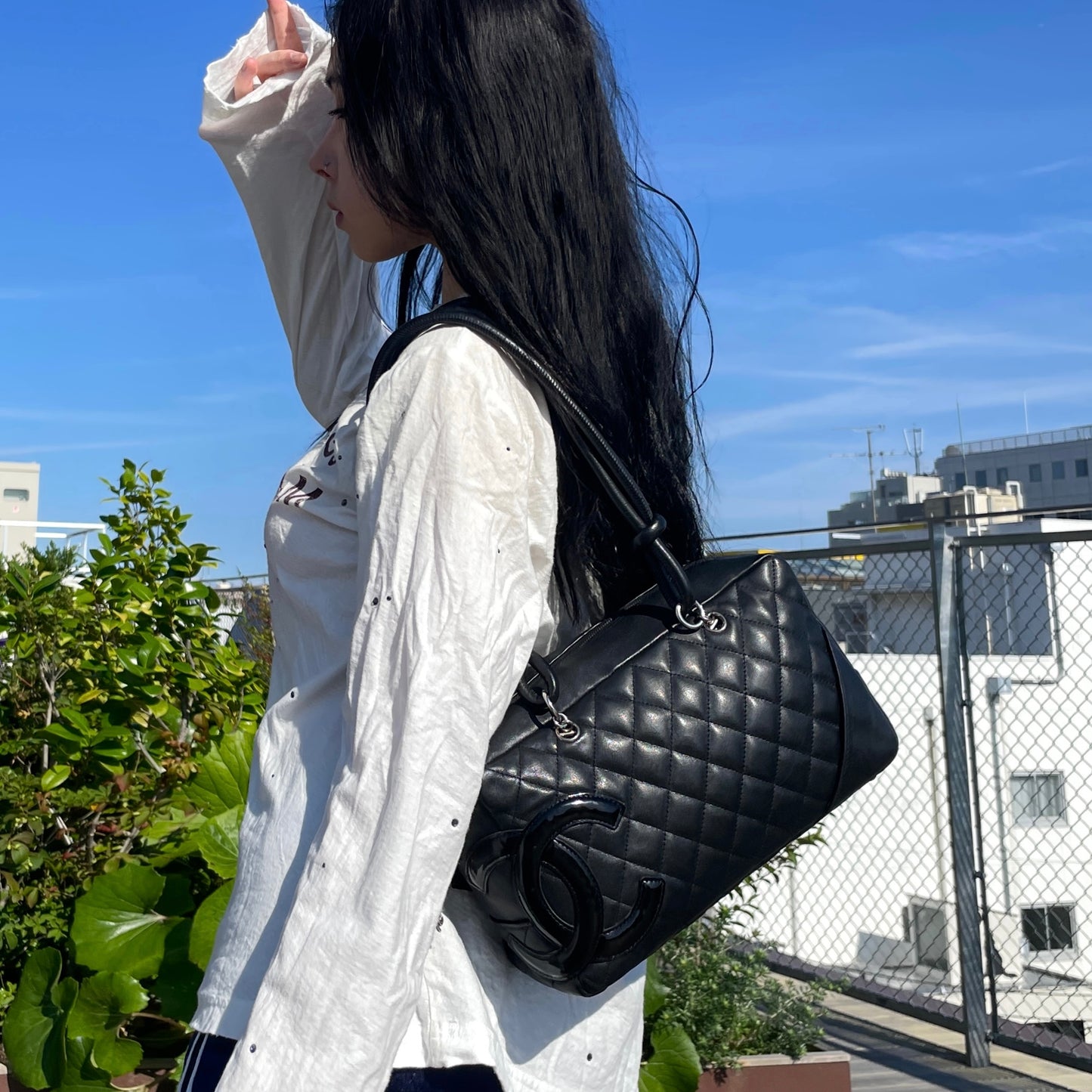 RARE★★★CHANEL 2005 Cambon Line Quilted Calfskin & Patent Leather CC Logo Bowling Shoulder Bag Black/Silver