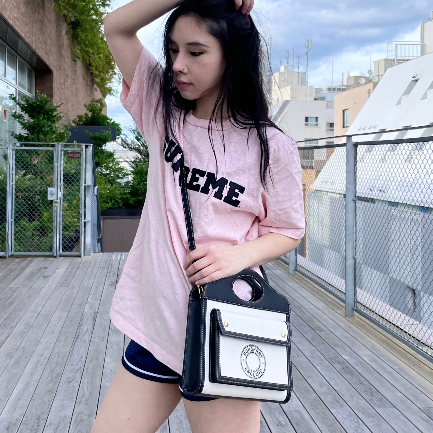 BURBERRY Logo Mini Pocket Bag 2-Way Handbag Crossbody Shoulder Black Beige 【Unused, Reference Price 215,600】