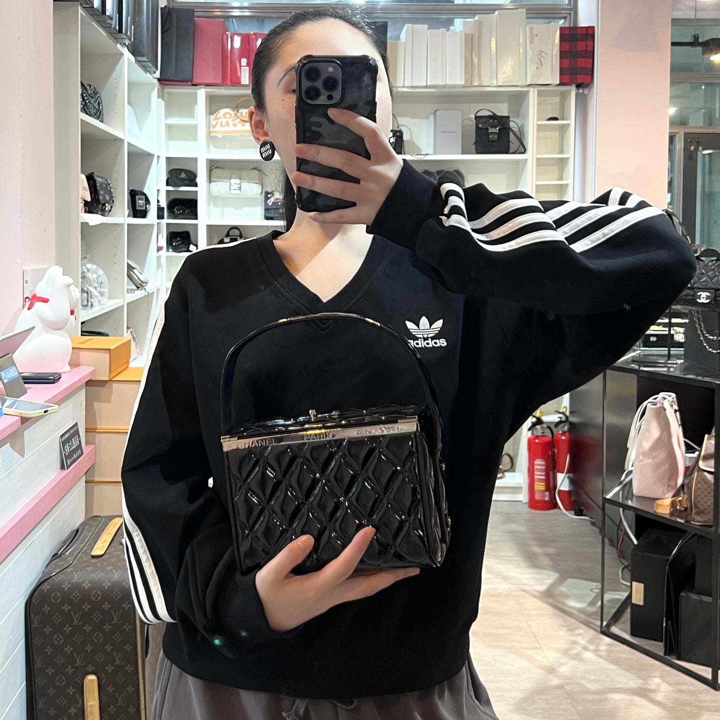RARE☆☆☆CHANEL 1997 Matelassé Enamel Double Doors Vanity Hand Bag Black & Silver