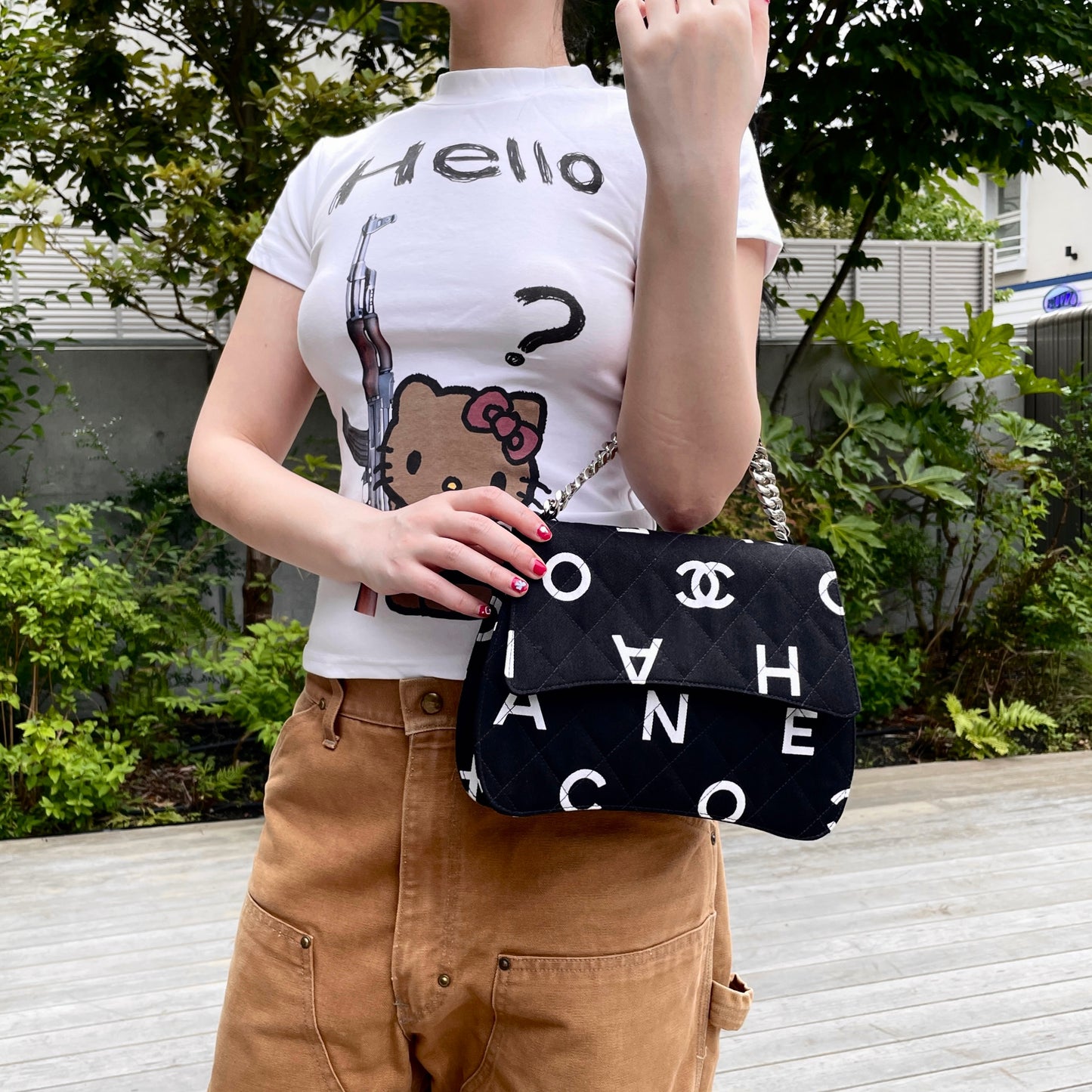 RARE★★★★CHANEL 1997 1995 SS Matelassé Canvas Chain-Handle C H A N E L Graffiti Top Handle Bag Small Black/White