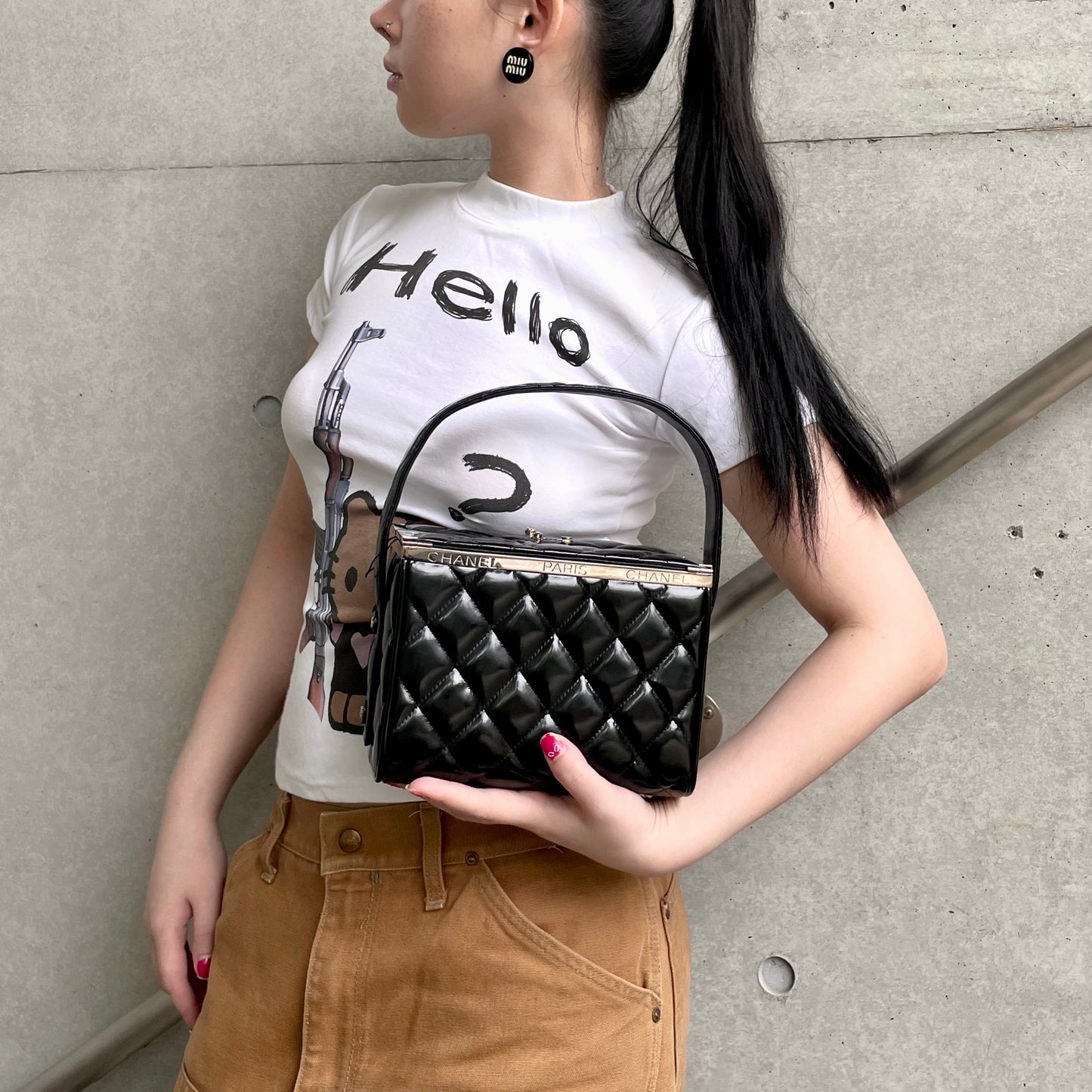 RARE☆☆☆CHANEL 1997 Matelassé Enamel Double Doors Vanity Hand Bag Black & Silver