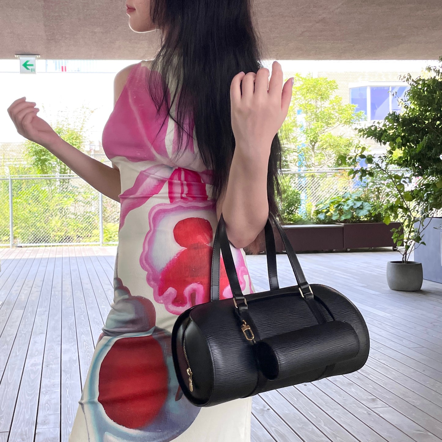 LOUIS VUITTON 2001 Epi Soufflot Noir/ Papillon Shoulder Bag Come With Pouch M52222 Black & Gold