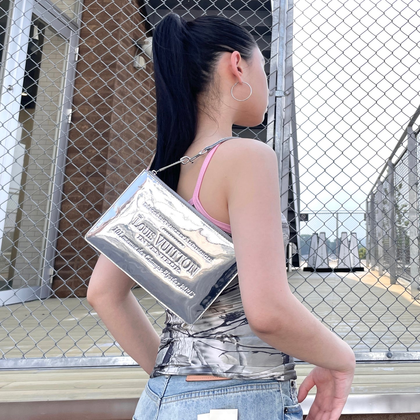 RARE☆☆☆ LOUIS VUITTON 2006 Miroir Accessoire Silver