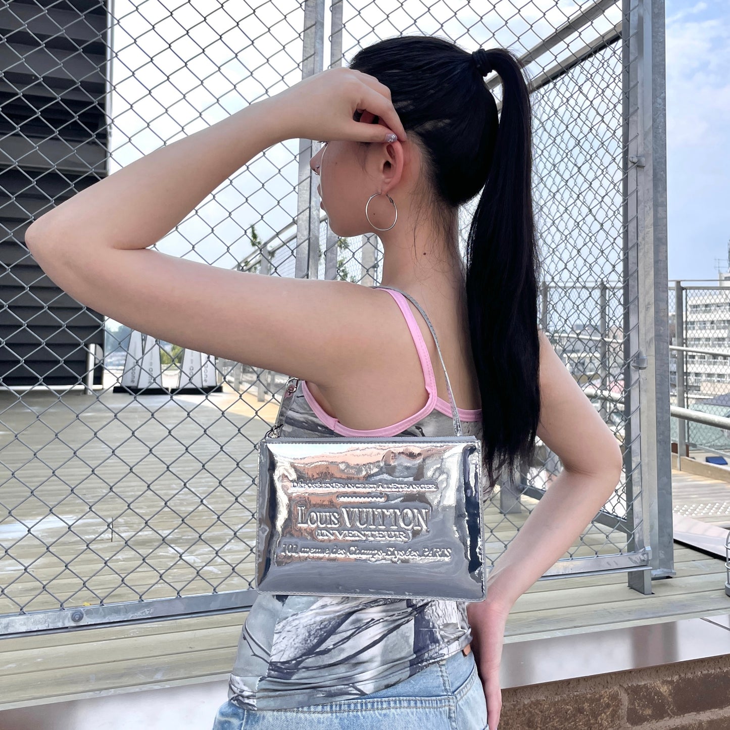 RARE☆☆☆ LOUIS VUITTON 2006 Miroir Accessoire Silver