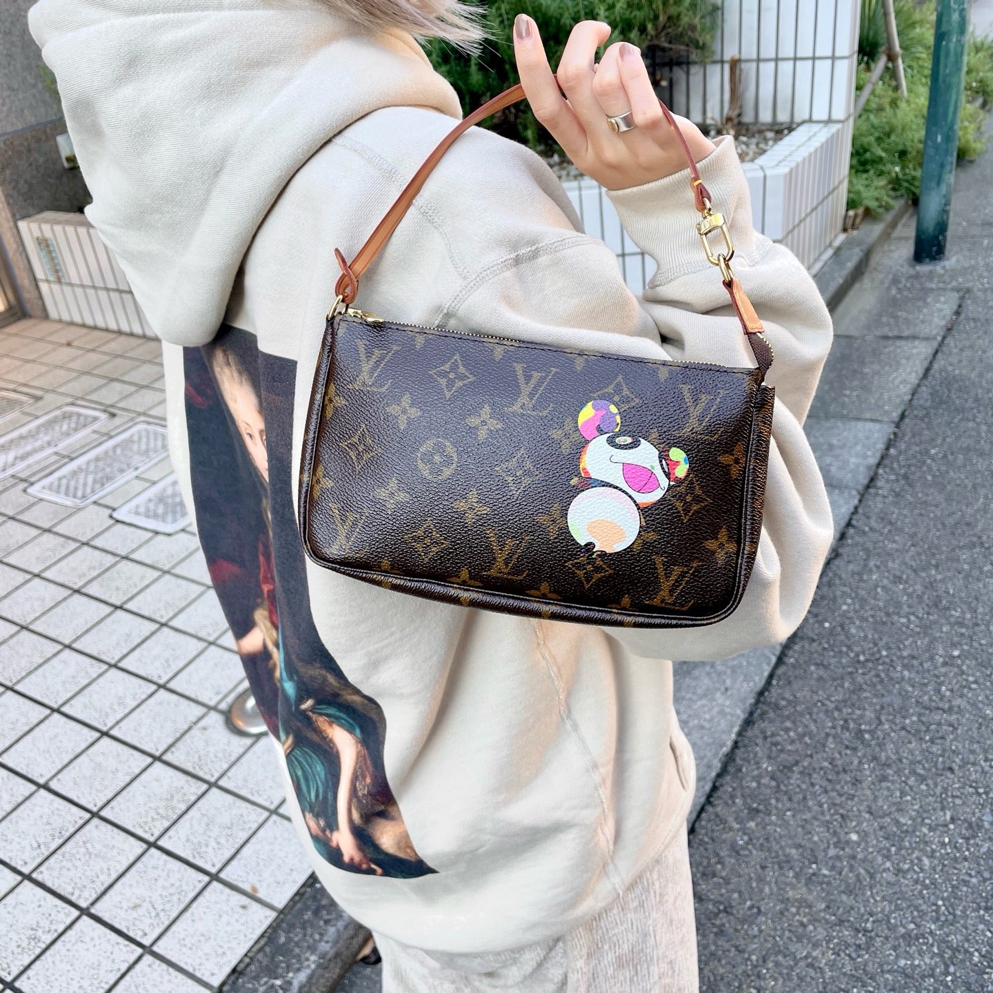 RARE☆☆☆ LOUIS VUITTON Monogram Panda Pochette Accessoires M51981