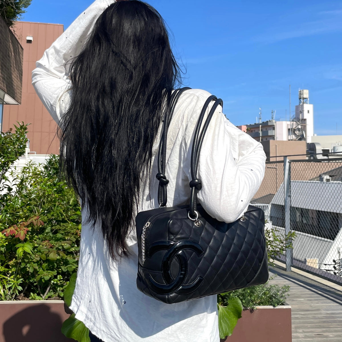 RARE★★★★CHANEL 2005~2006 Cambon Matelassé Cowhide Bowling Shoulder Bag Medium Black Silver