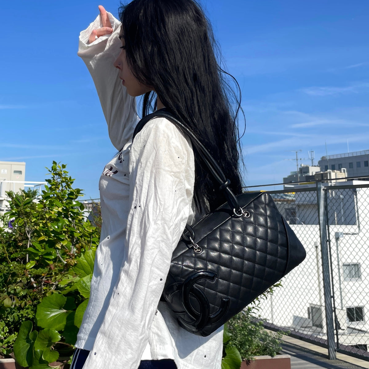 RARE★★★★CHANEL 2005~2006 Cambon Matelassé Cowhide Bowling Shoulder Bag Medium Black Silver