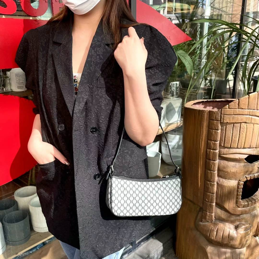 AUTH Pre-owned CELINE ﾏｶﾀﾞﾑ ｱｸｾｻﾘｰﾎﾟｰﾁ ｸﾞﾚ‐ ｷｬﾝﾊﾞｽ