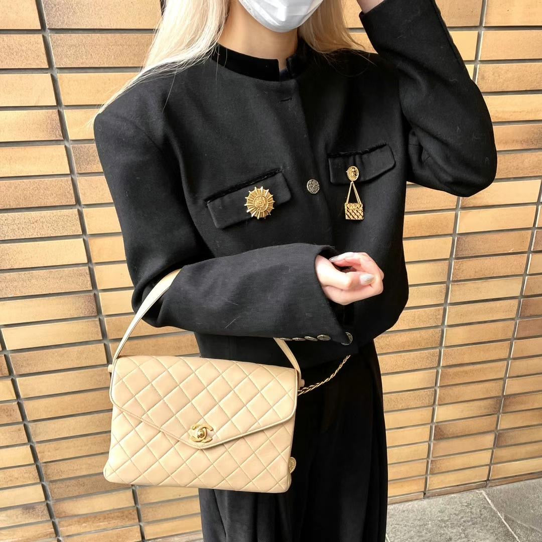 Afar Vintage Pre-owned CHANEL ﾏﾄﾗｯｾ ﾀｰﾝﾛｯｸ ﾊﾝﾄﾞﾊﾞｯｸﾞ