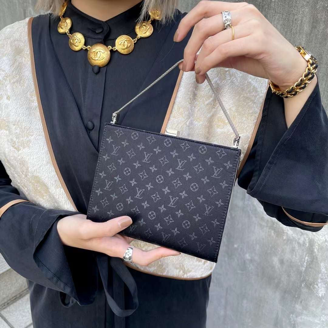 稀有☆☆☆LOUIS VUITTON Monogram Mini Ran Anjou MM M92101