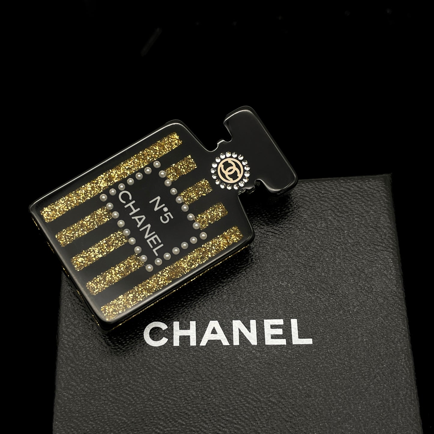 CHANEL 2017 Perfume Motif Rhinestone Brooch 17A Black & Gold