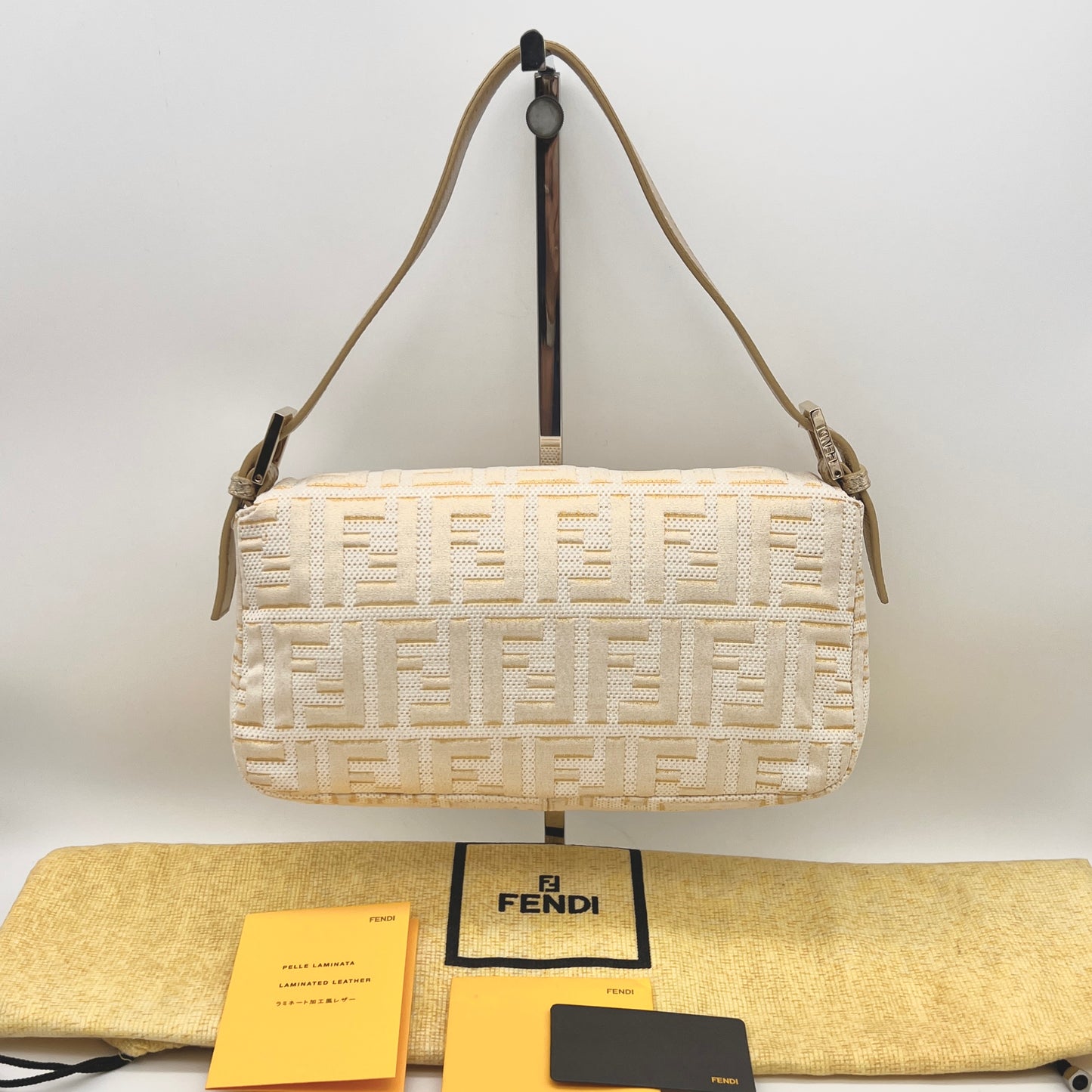 稀有☆☆☆AUTH 二手 FENDI Succa Gold Mamma Baquet 小号