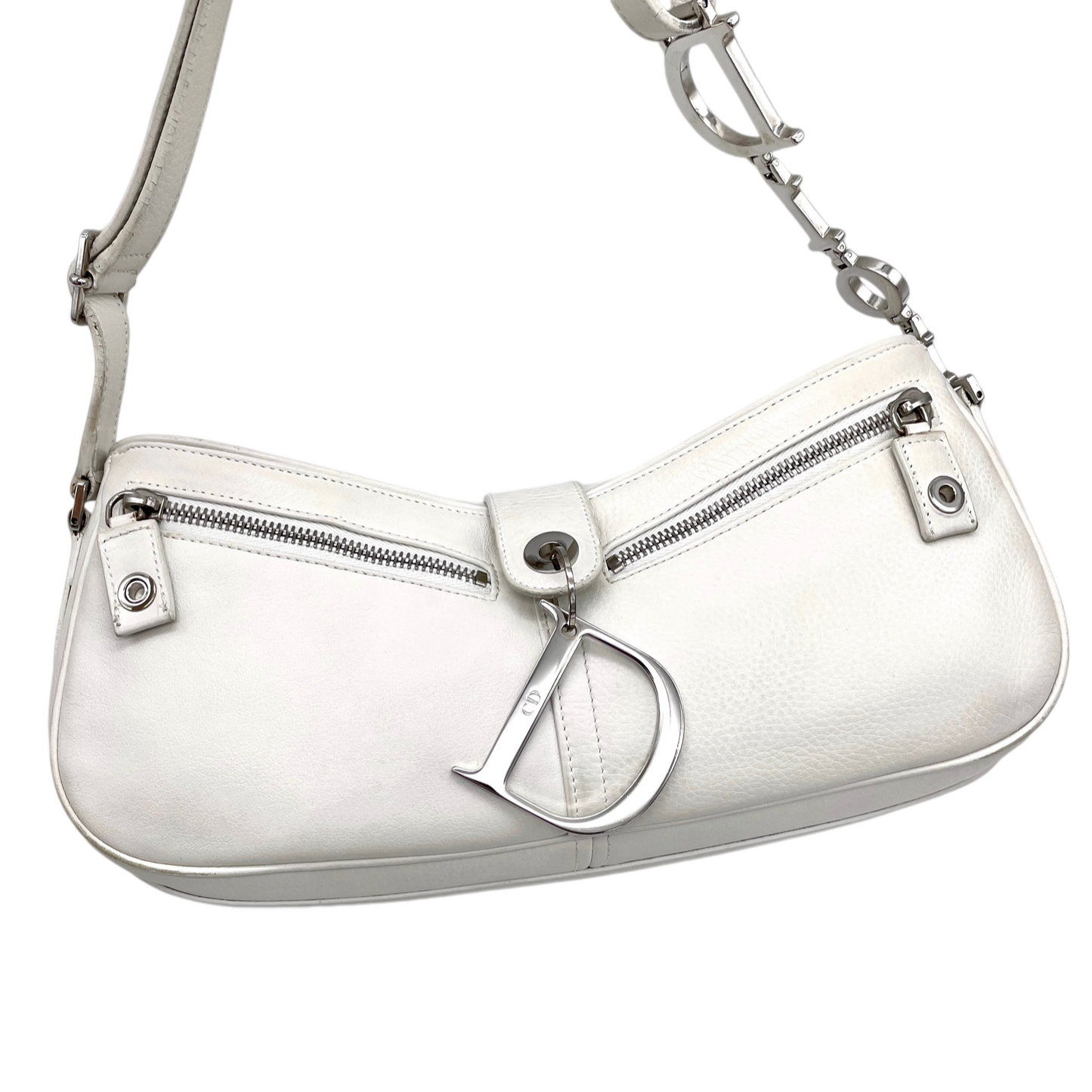 RARE☆☆☆☆CHRISTIAN DIOR 2005 Leather Street Chic D Logo Dior Chain Hobo Shoulder Bag White & Silver