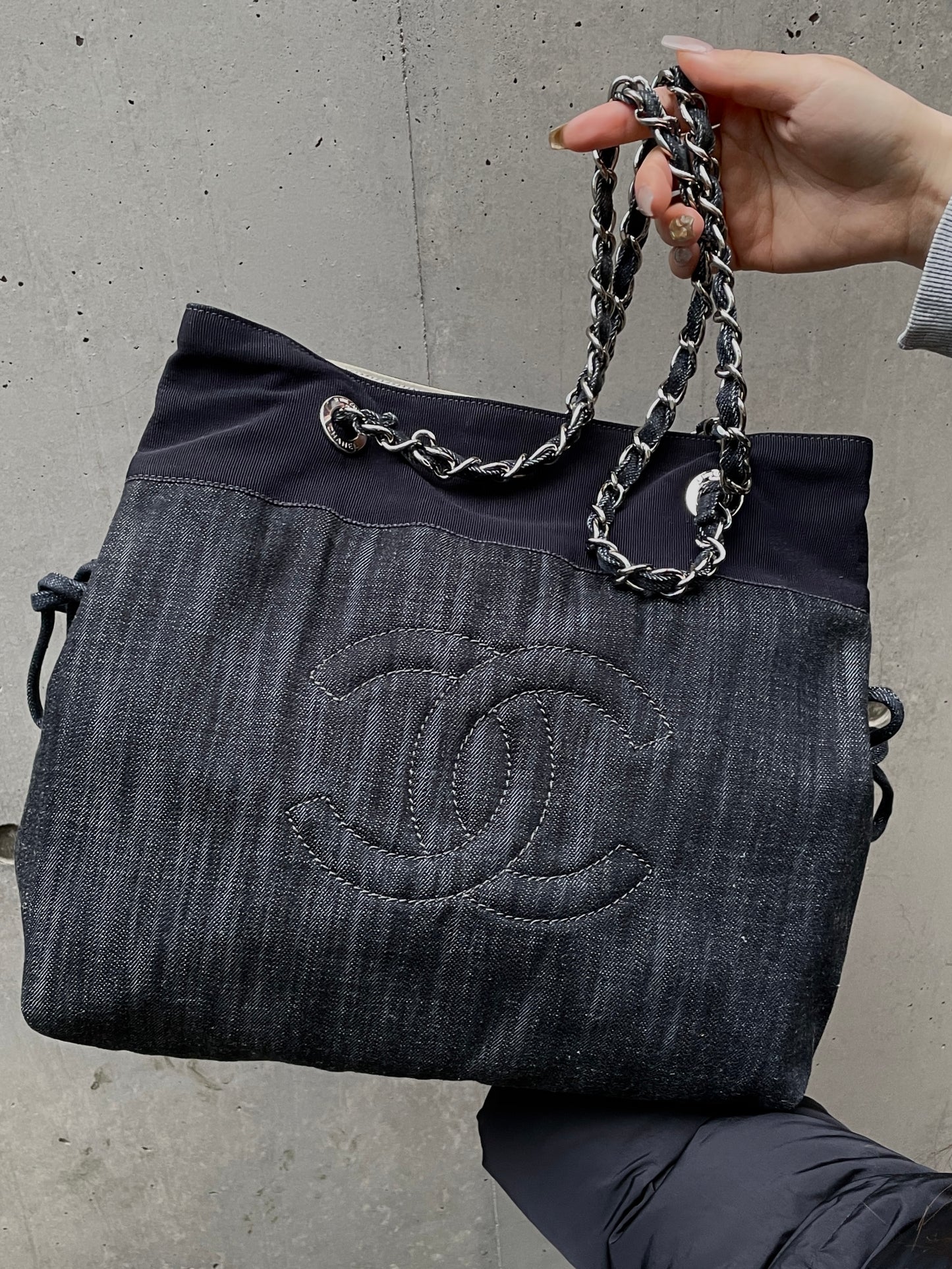 Afar 复古二手 CHANEL Jumbo Coco Mark 牛仔手提包 13 号