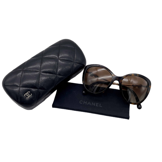 CHANEL CC LOGOS Pearl-Embellished Cat-Eye Sunglasses Brown &amp; Gold