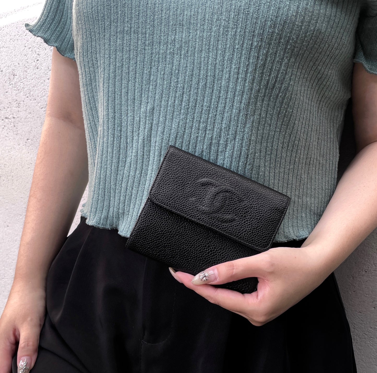 CHANEL CC LOGO Caviar Skin Leather Wallet Black