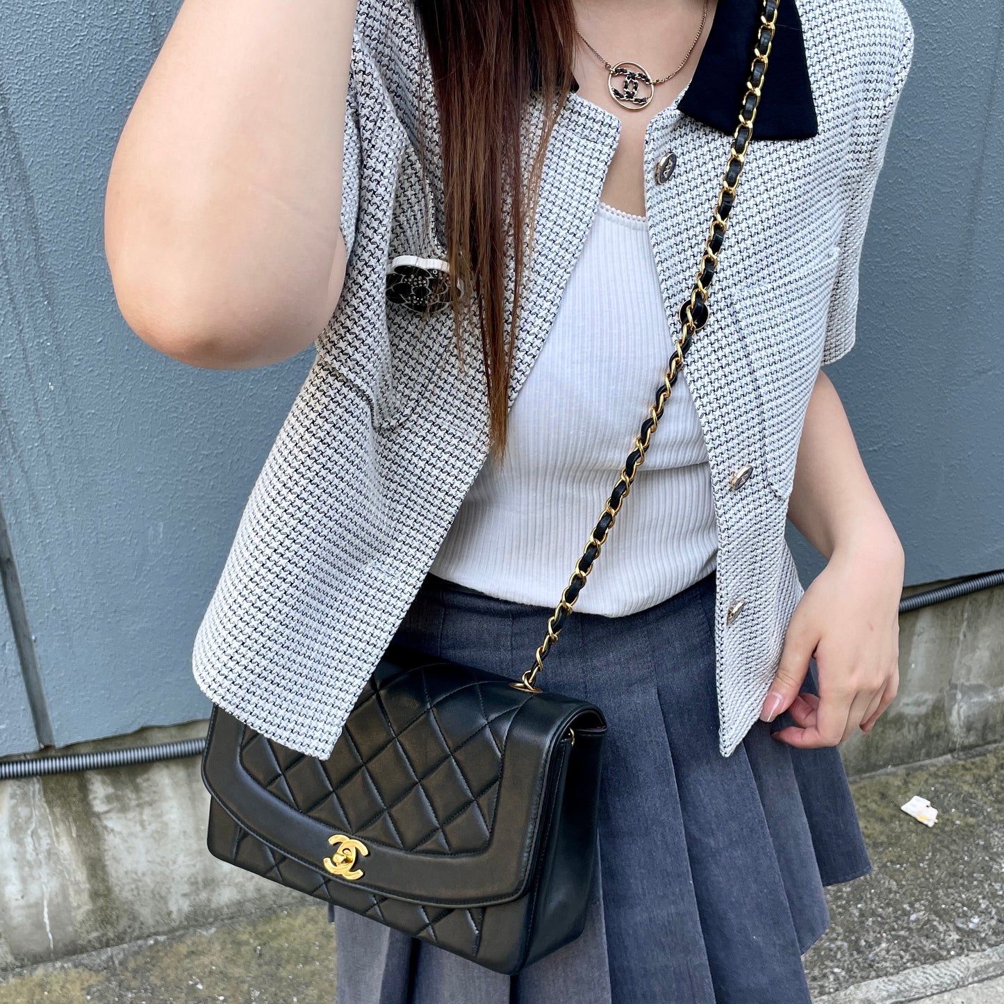 CHANEL 1990 Matelassé Lambskin Diana 25 Chain Shoulder Flap Bag Medium Black/Gold
