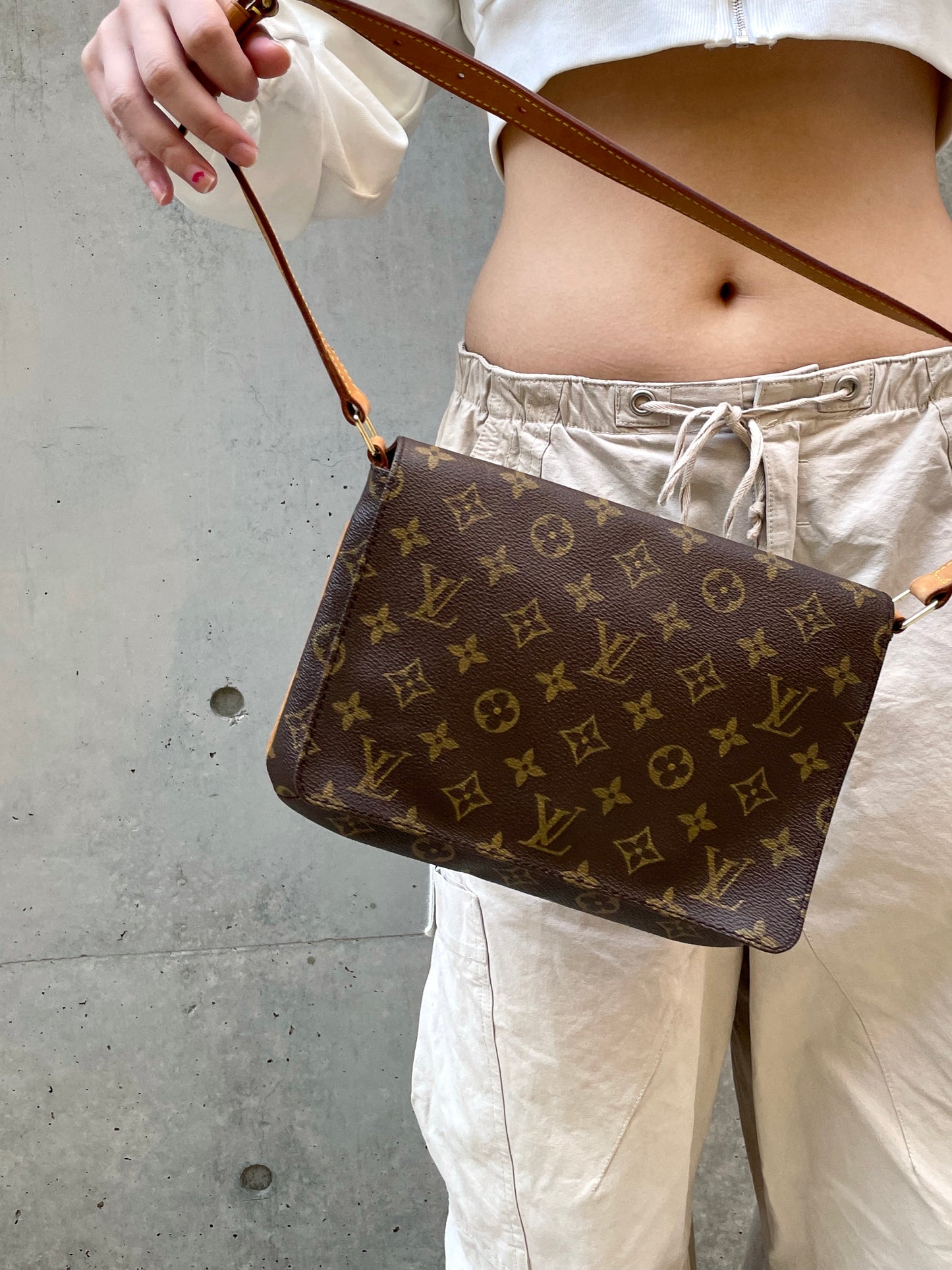 LOUIS VUITTON ﾓﾉｸﾞﾗﾑ ﾐｭｾﾞｯﾄﾀﾝｺﾞ M51257