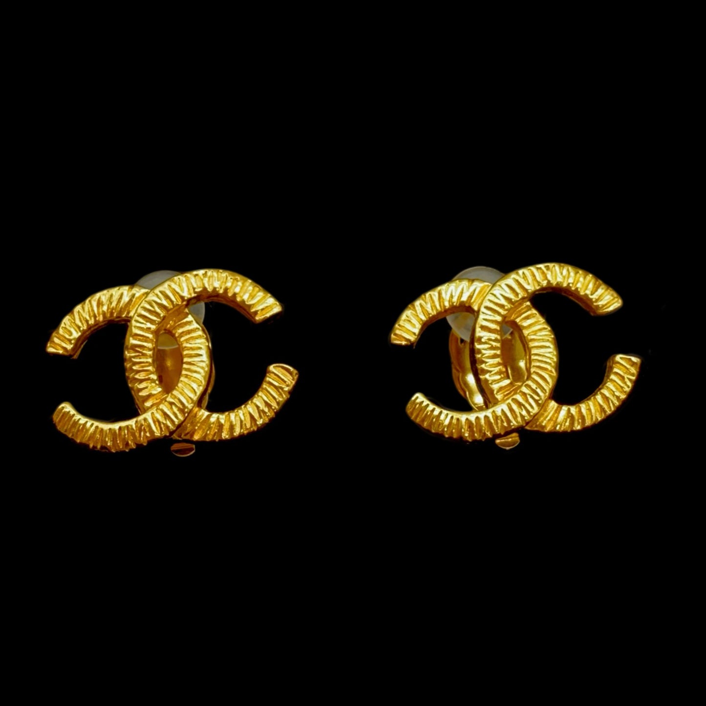 Afar Vintage Pre-owned CHANEL Coco Mark Pendant Earrings/Gold