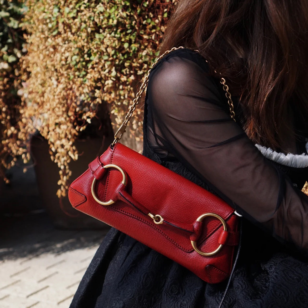 RARE☆☆☆☆GUCCI Leather Horsebit Chain Shoulder Flap Bag Red & Gold