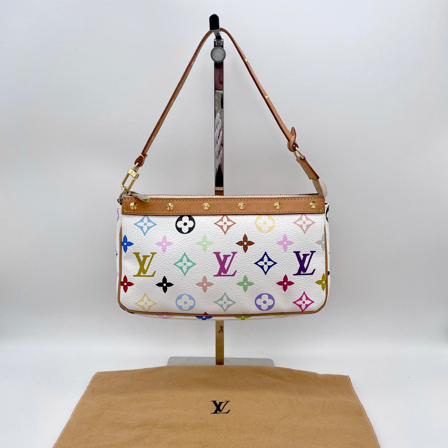 RARE☆☆LOUIS VUITTON ﾓﾉｸﾞﾗﾑﾏﾙﾁｶﾗｰﾎﾜｲﾄ ﾎﾟｼｪｯﾄ･ｱｸｾｿﾜｰﾙ M92649 PVC ﾚｻﾞｰ