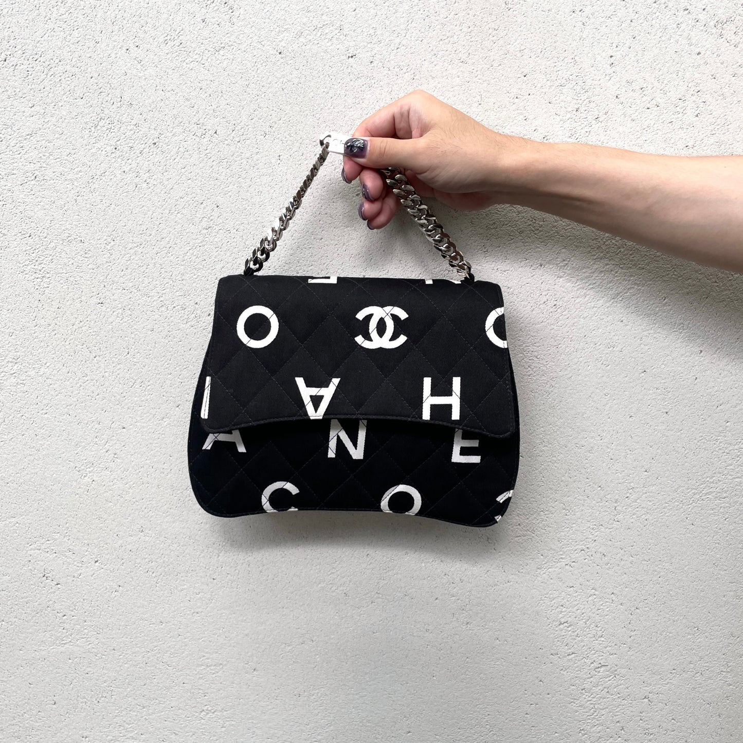 RARE★★★★CHANEL 1997 1995 SS Matelassé Canvas Chain-Handle C H A N E L Graffiti Top Handle Bag Small Black/White