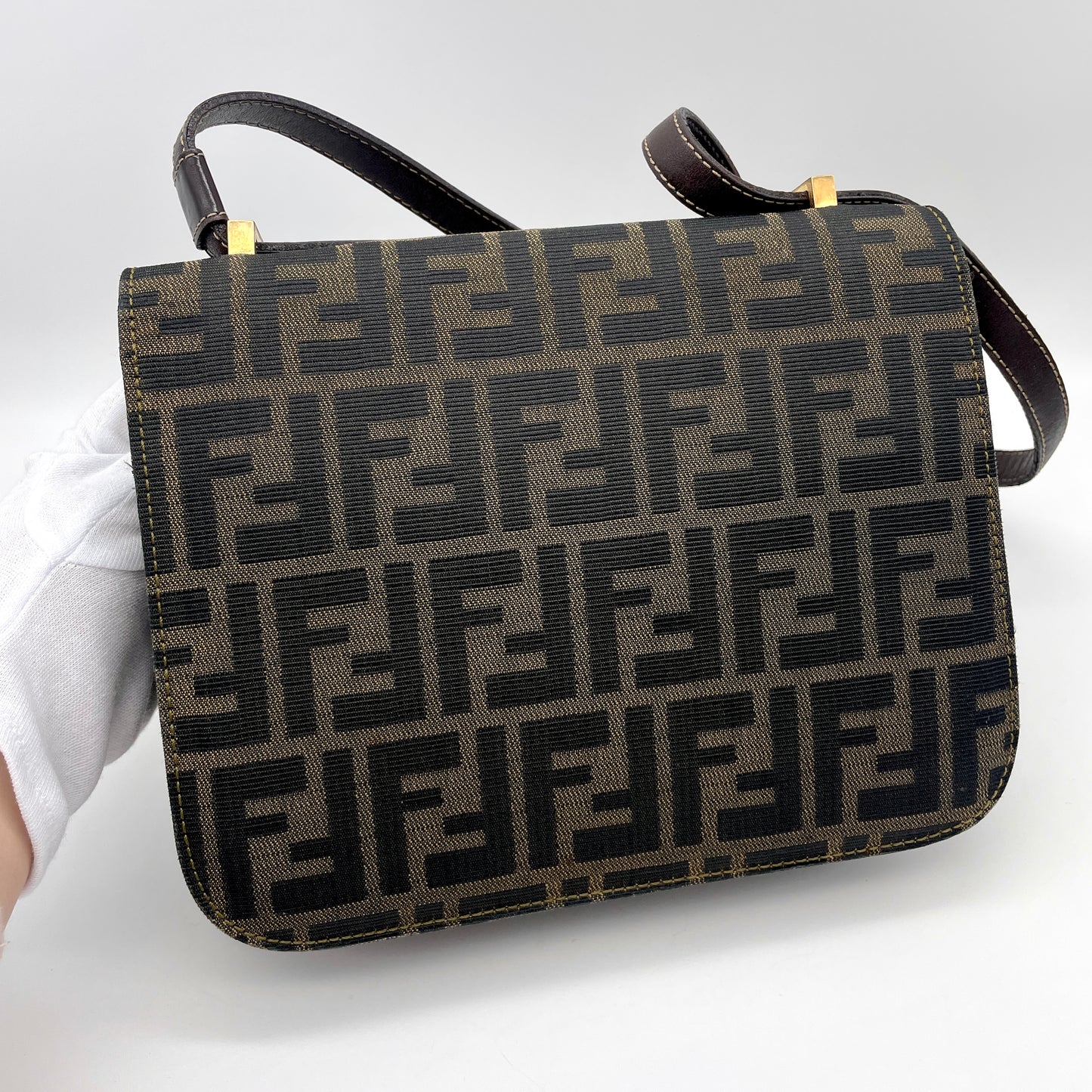 RARE☆☆☆☆FENDI ｽﾞｯｶ 2Wayｼｮﾙﾀﾞｰﾊﾞｯｸﾞ ﾌﾞﾗｳﾝ ｺﾞｰﾙﾄﾞ