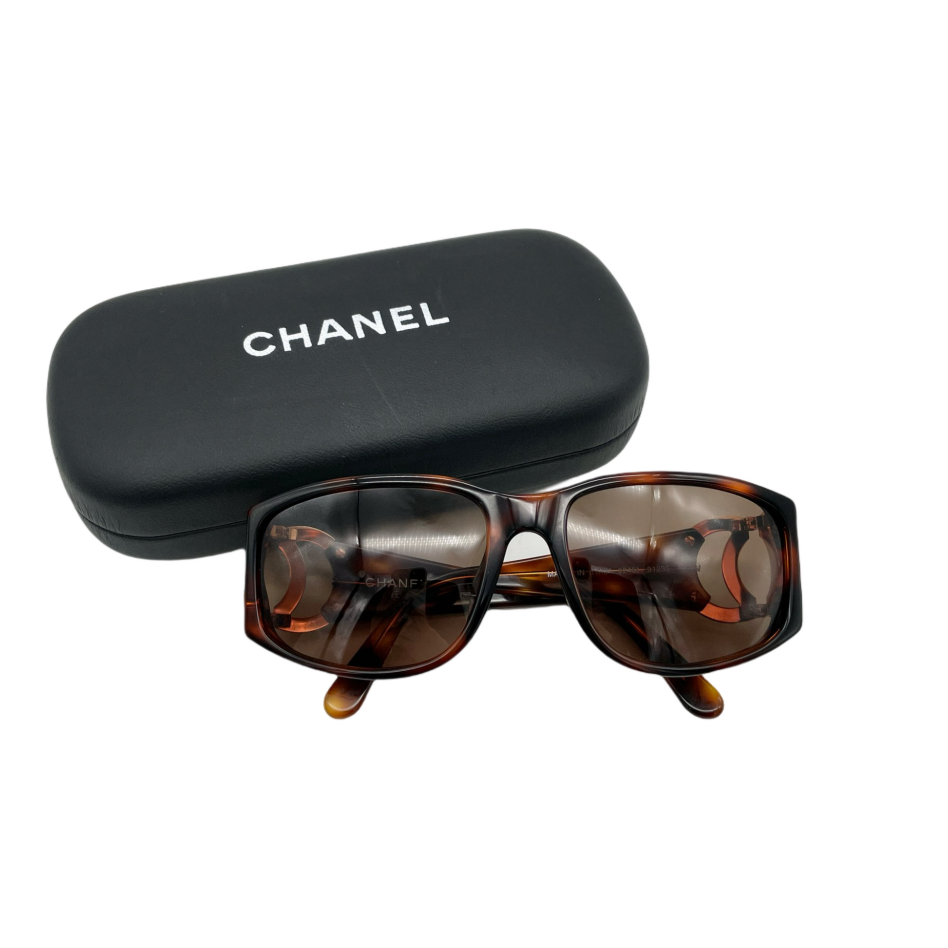 CHANEL Coco Mark Tortoiseshell Sunglasses – Afar Vintage CHANEL Coco Mark Tortoiseshell Sunglasses – Afar Vintage