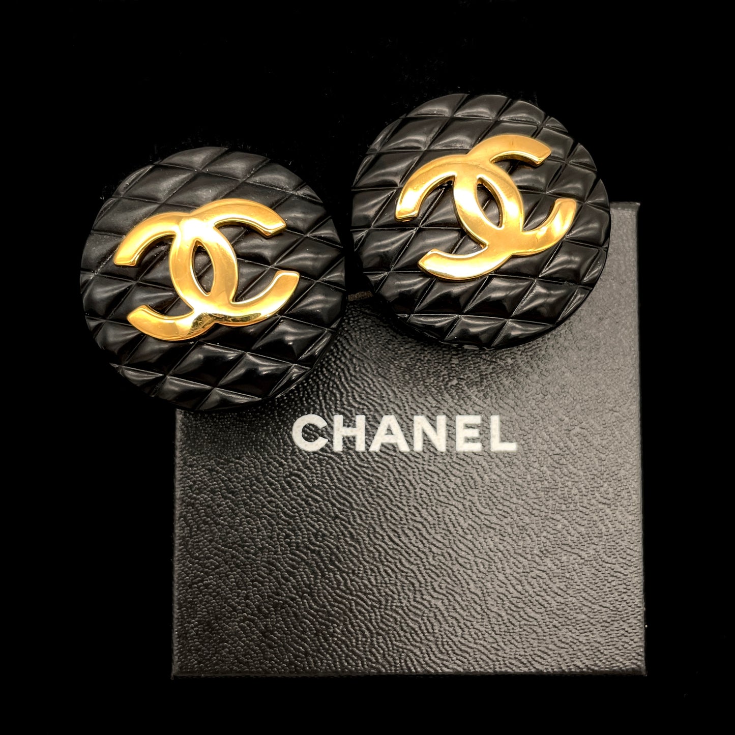 RARE☆☆☆CHANEL Jumbo Coco Mark Matelasse Earrings Black Gold