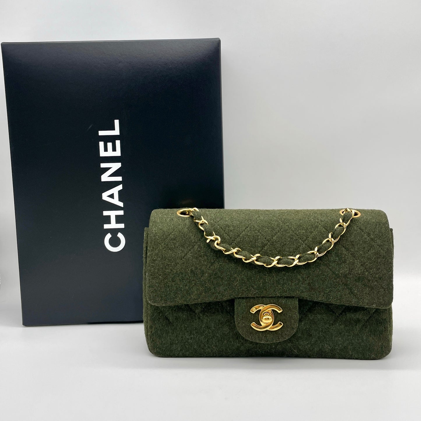 RARE☆☆☆☆CHANEL ﾏﾄﾗｯｾ ｸﾗｼｯｸﾌﾗｯﾌﾟ23 ｳｰﾙ ｸﾞﾘｰﾝ GHW