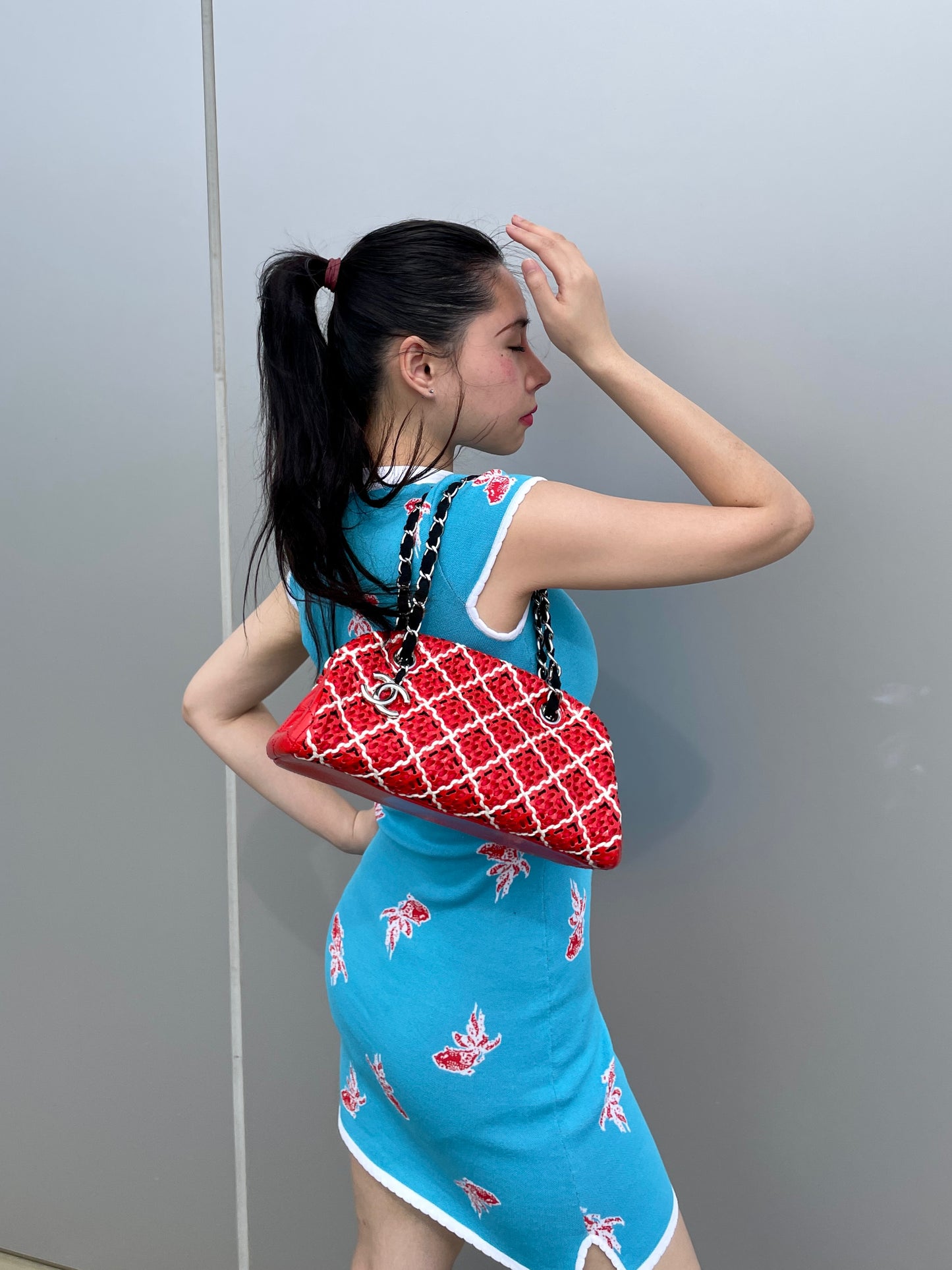 RARE☆☆☆CHANEL Enamel Matelassé CC Charm Pendant 2-Way Chain Shoulder Bag Red &amp; Black