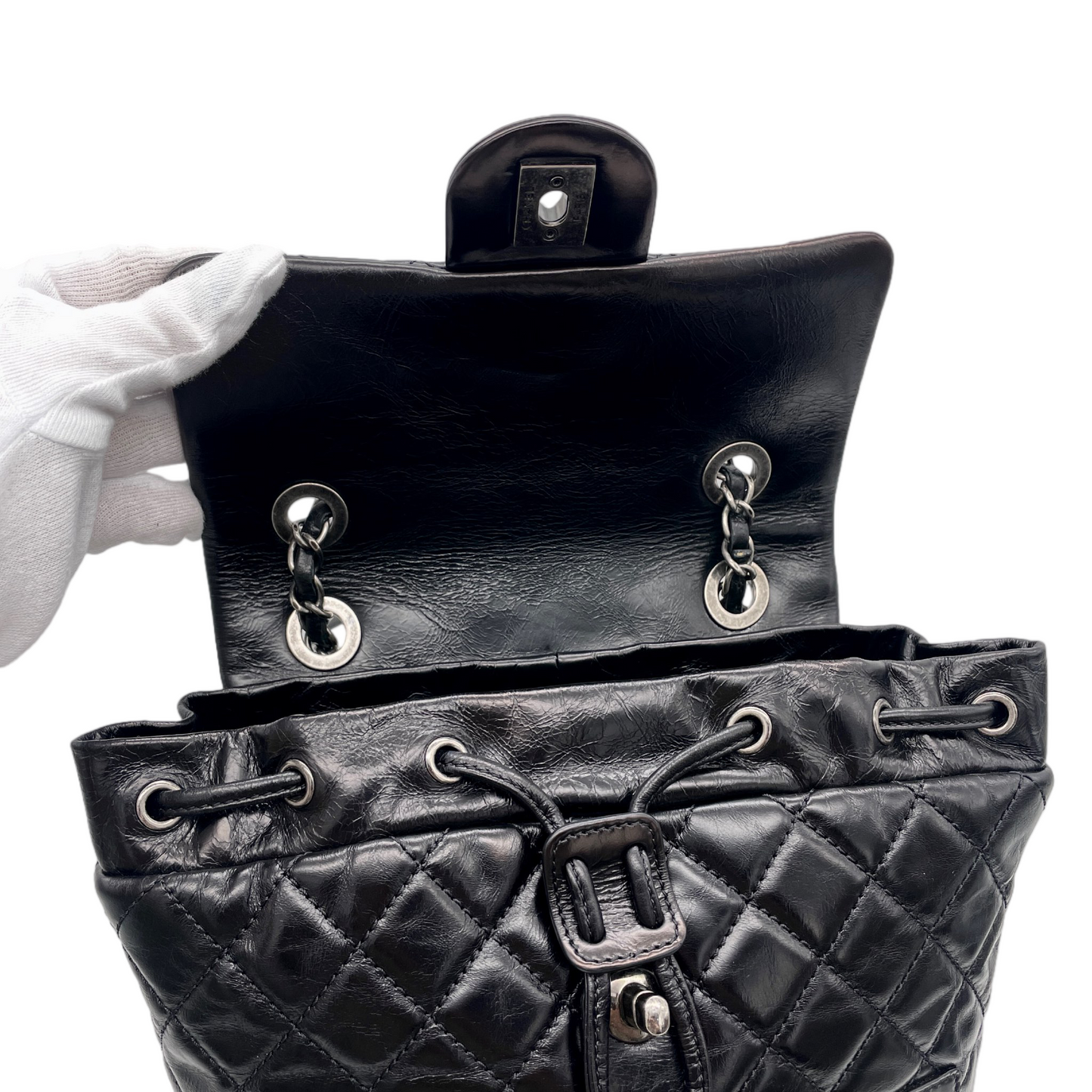 RARE☆☆☆CHANEL 2015 Matelassé CC LOGO Pendant Métiers d’Art Paris-Salzburg Chain Strap Backpack PM Black & Silver