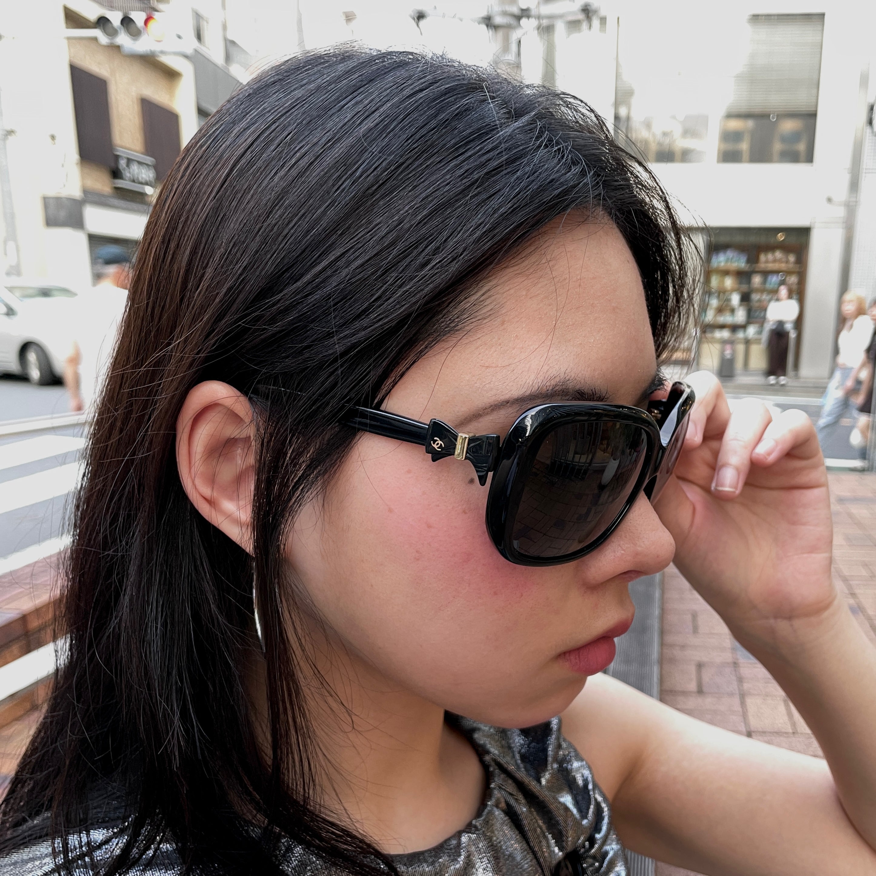 CHANEL 5171-A Bow Detail Square Sunglasses Black & Gold – Afar Vintage