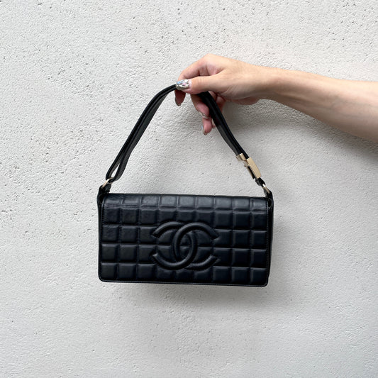 CHANEL ﾁｮｺﾊﾞｰ ｺｺﾏｰｸ ｼｮﾙﾀﾞｰﾊﾞｯｸﾞ