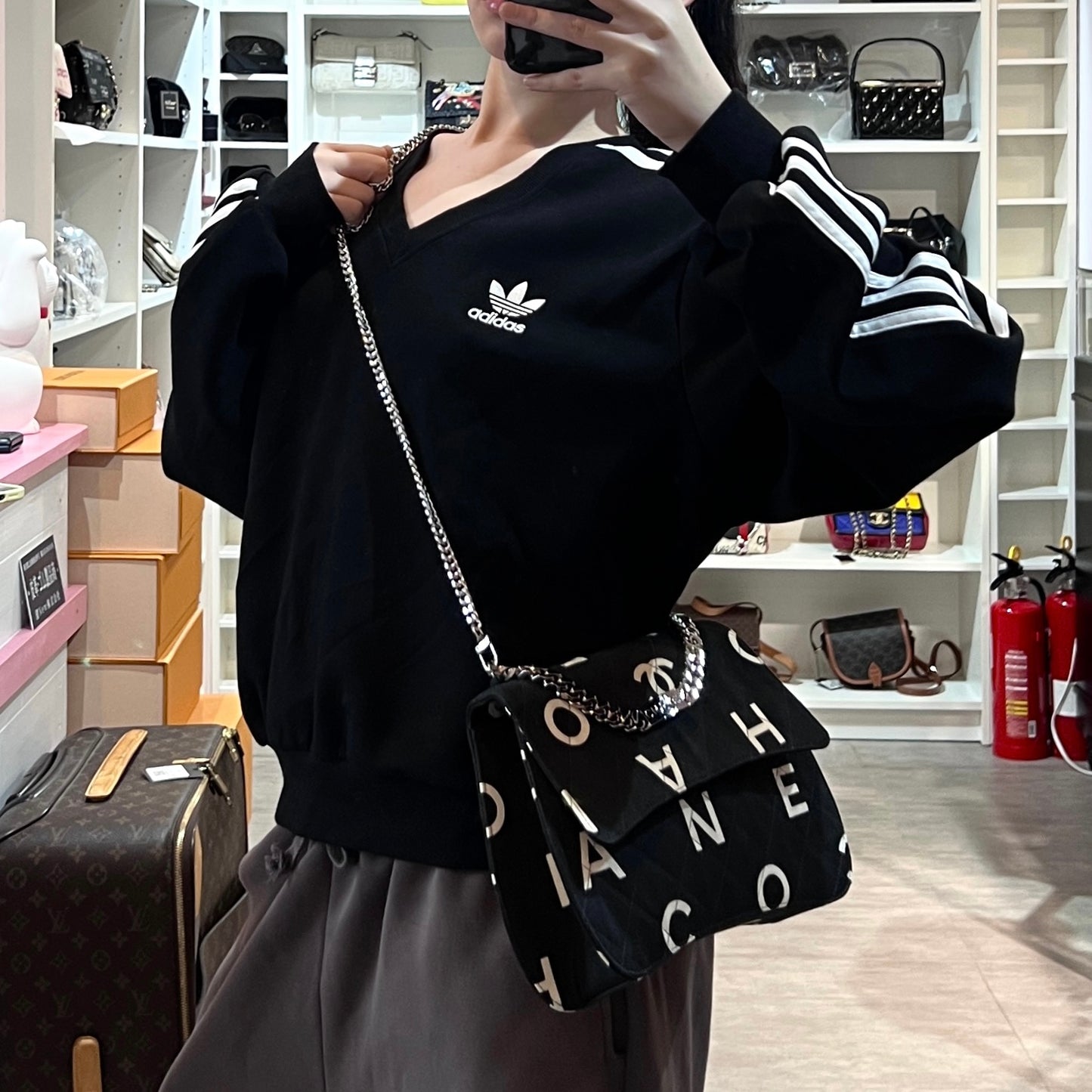 RARE★★★★CHANEL 1997 1995 SS Matelassé Canvas Chain-Handle C H A N E L Graffiti Top Handle Bag Small Black/White