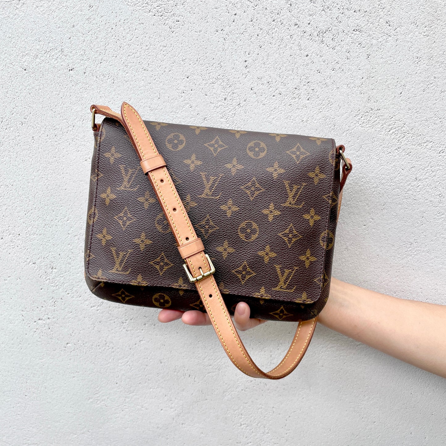 AUTH Pre-owned LOUIS VUITTON Monogram Musette Tango M51257