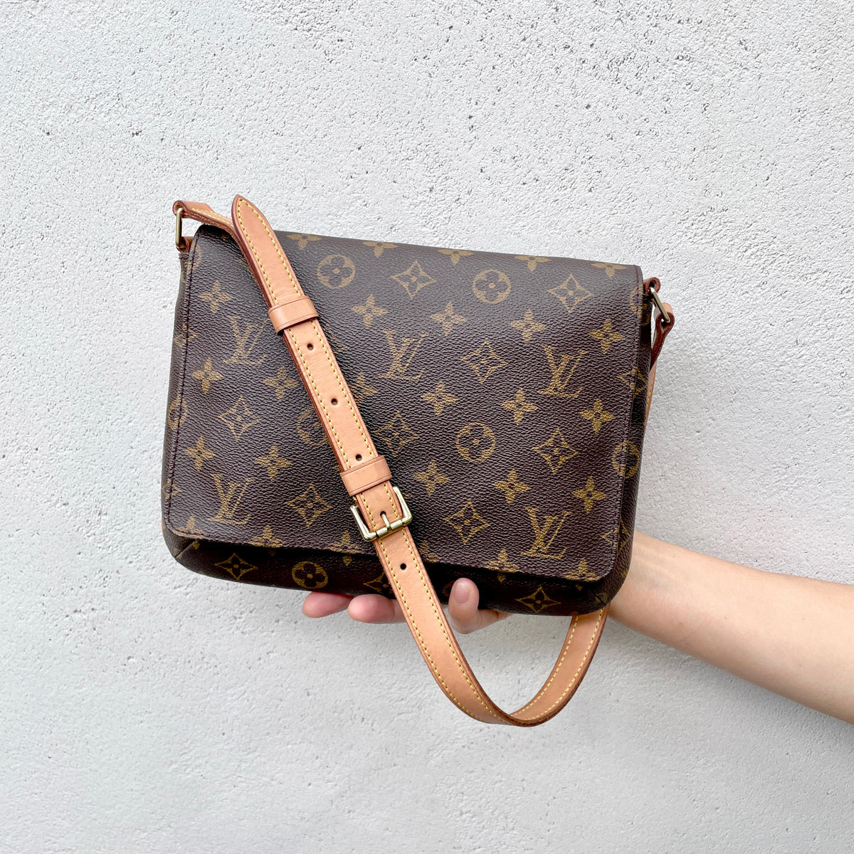 LOUIS VUITTON Monogram Musette Tango Shoulder Bag – Afar Vintage